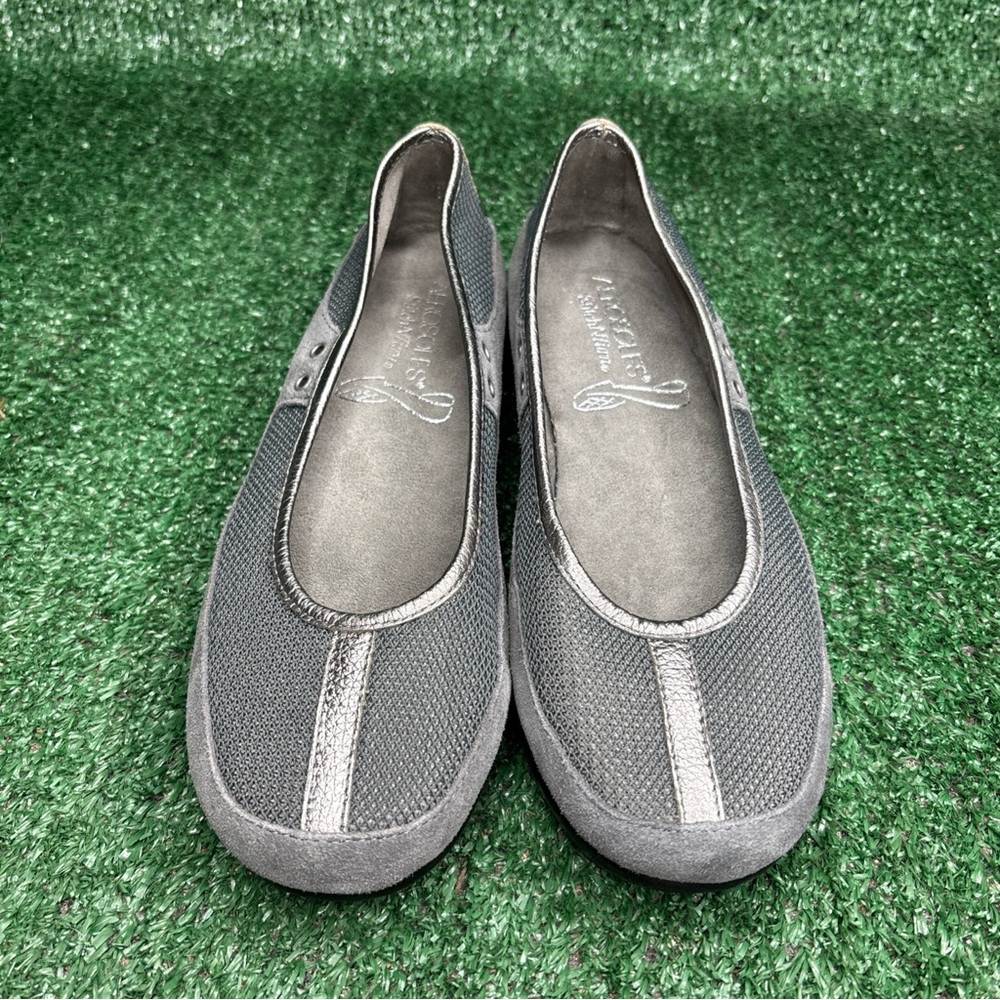 NEW -‎ AEROSOLES Women's Stitch N Turn Gray Loafer Size 6M